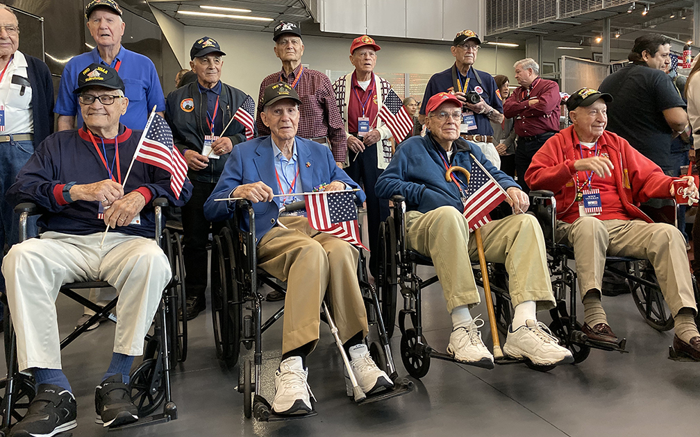 Iowa Jima vets at WWII Museum.